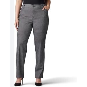 Lee Women's Pants Size 16 Relaxed Fit Straight Leg Mid-Rise Black Plaid